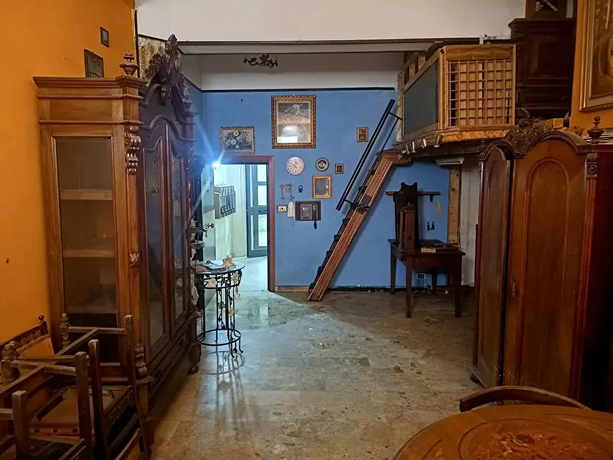 Immagine 4 di Negozio in vendita  in Via catania, 497 a Messina