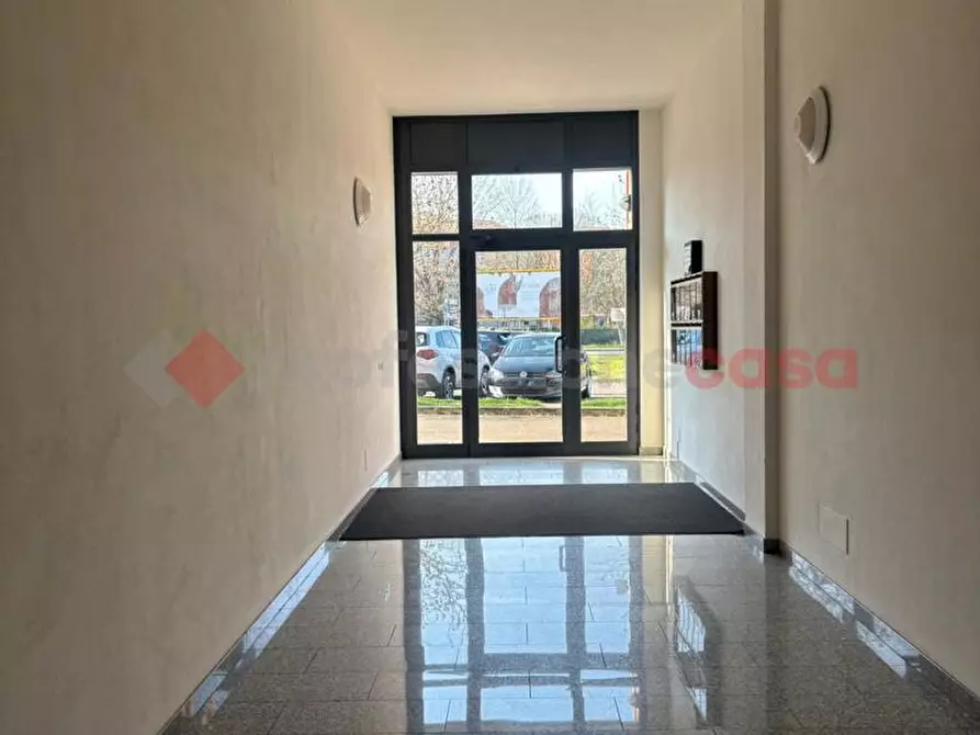 Immagine 5 di Ufficio in vendita  in Via MONTE URALI a Reggio Nell'emilia