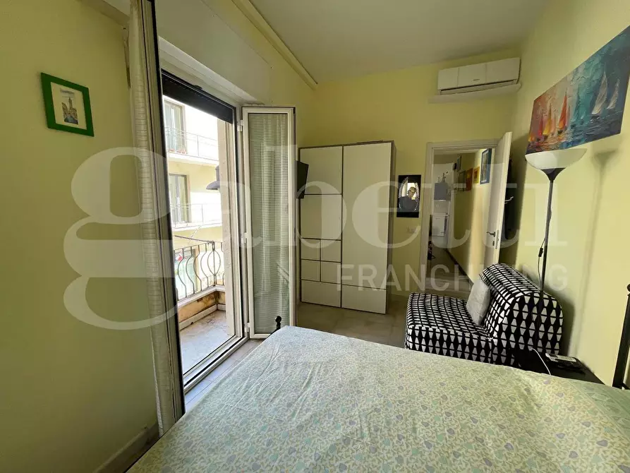 Immagine 11 di Appartamento in vendita  in Traversa Piazza Mare all'Arco, 5 a Gaeta