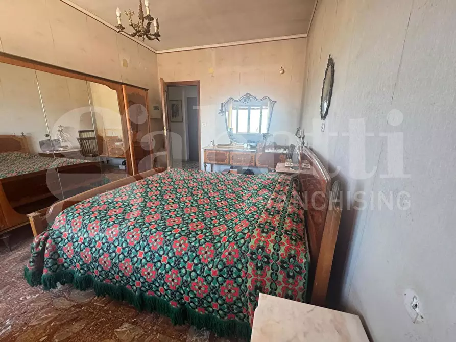 Immagine 42 di Appartamento in vendita  in Piazza Ernesto Cesaro, 55 a Torre Annunziata