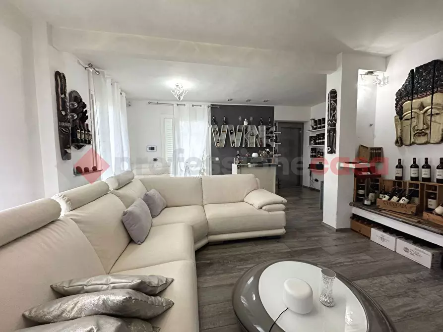 Immagine 8 di Villa in vendita  in Via BARTOLENA a Livorno