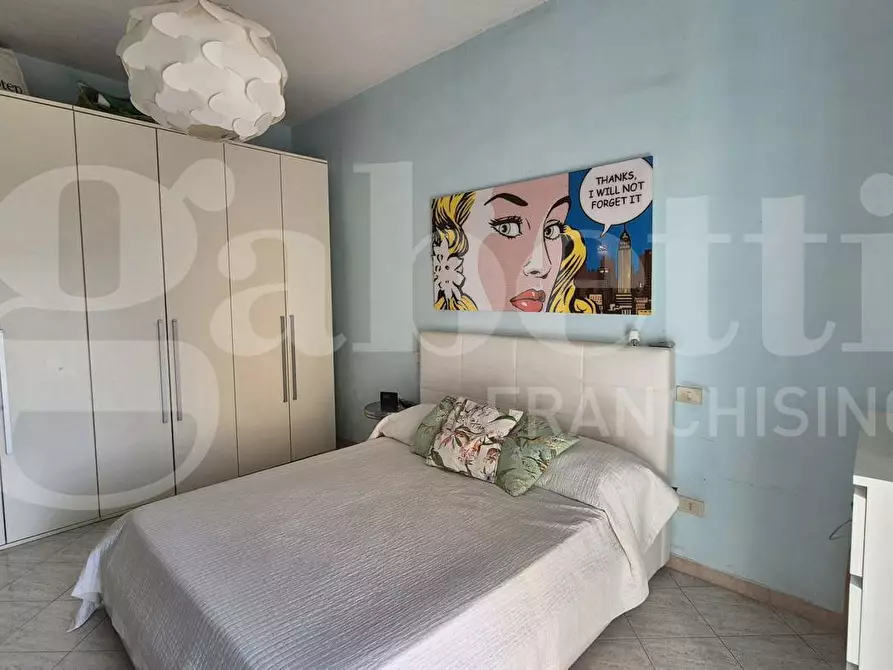 Immagine 39 di Appartamento in vendita  in Corso Umberto, 93 a Torre Annunziata