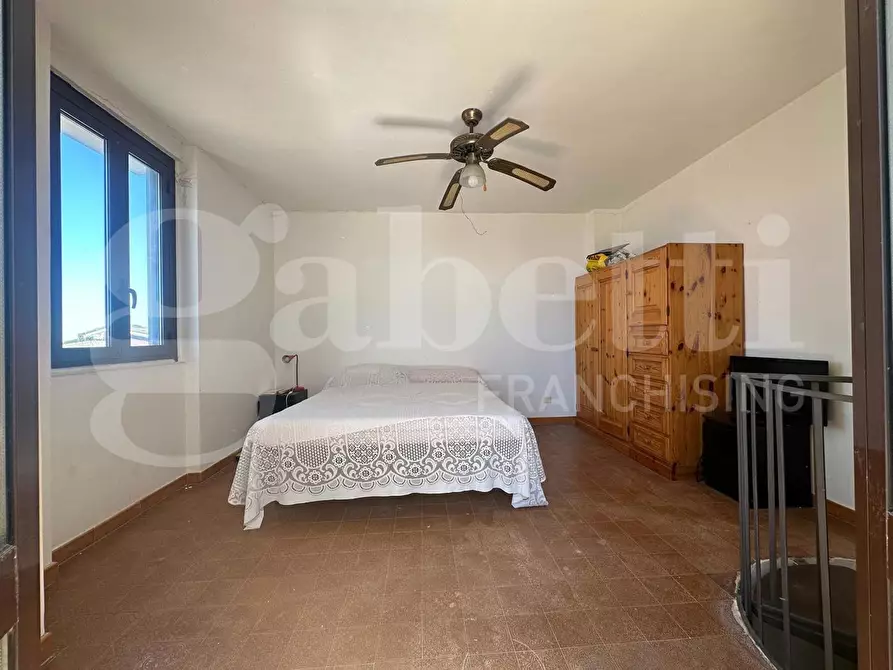 Immagine 30 di Casa trifamiliare in vendita  in Via lungomare tor san lorenzo, 57 a Ardea