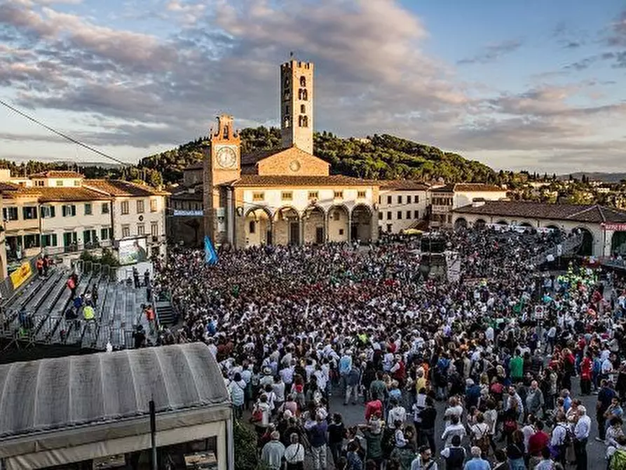 Immagine 7 di Negozio in affitto  in Via MAZZINI a Impruneta