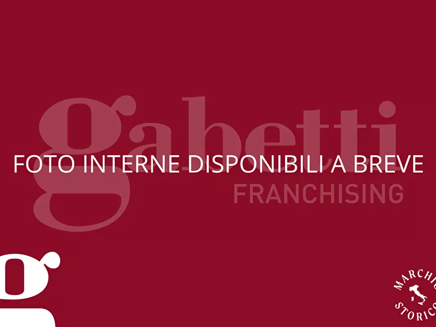 Immagine 1 di Appartamento in vendita  in Via Monterosi a Roma