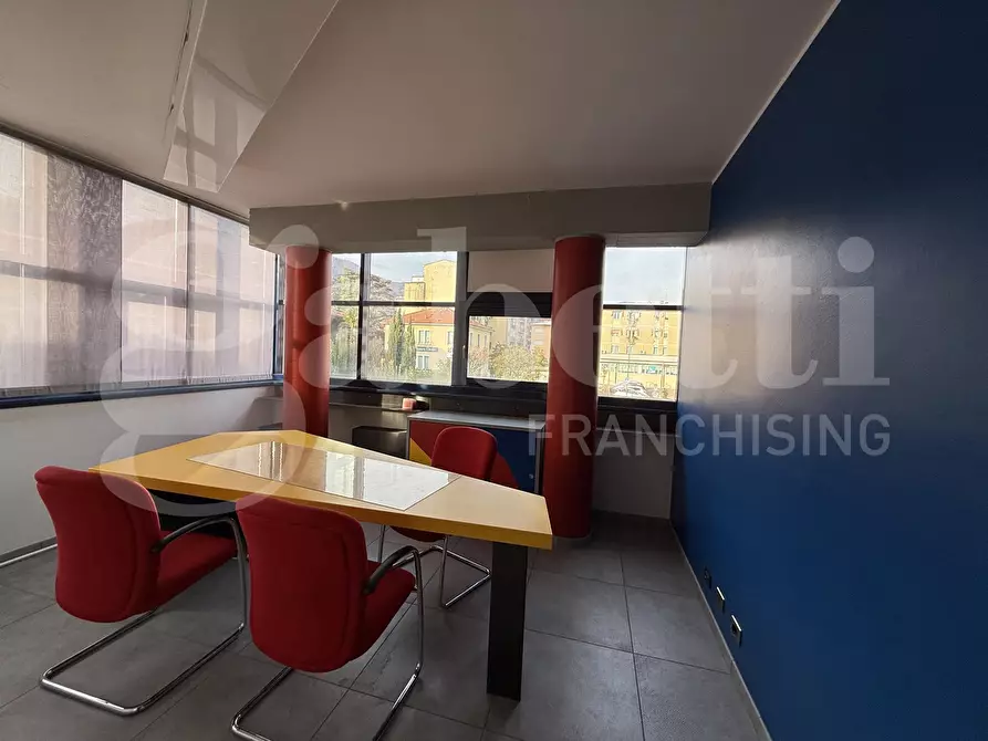 Immagine 6 di Ufficio in affitto  in Corso XXV aprile, snc a Erba