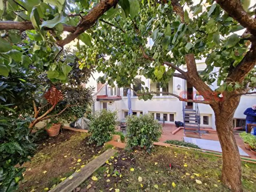 Immagine 15 di Appartamento in vendita  in Via MAMELI, 14 a Firenze