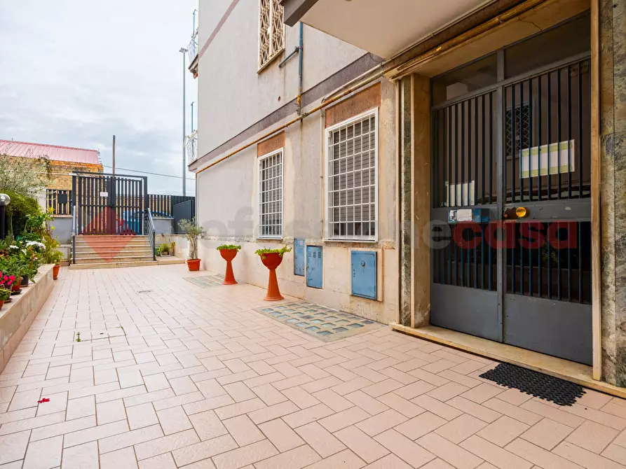 Immagine 4 di Appartamento in vendita  in Via Riofreddo a Roma