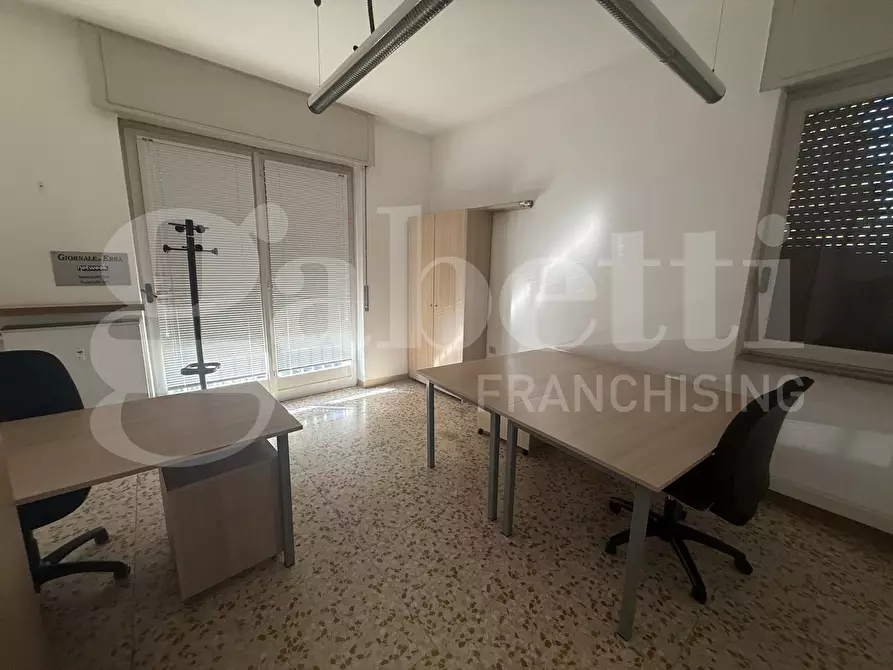 Immagine 7 di Ufficio in affitto  in Corso xxv aprile, 15 a Erba