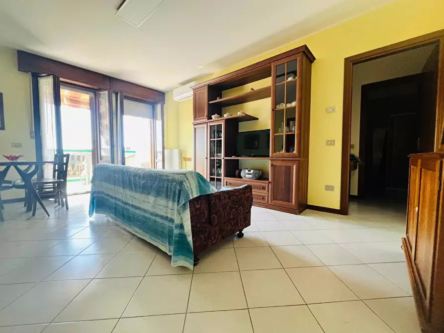 Immagine 3 di Appartamento in vendita  in Via almansa, 2 a Scandiano