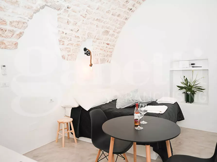 Immagine 14 di Casa indipendente in vendita  in Via Piccinni a Ostuni