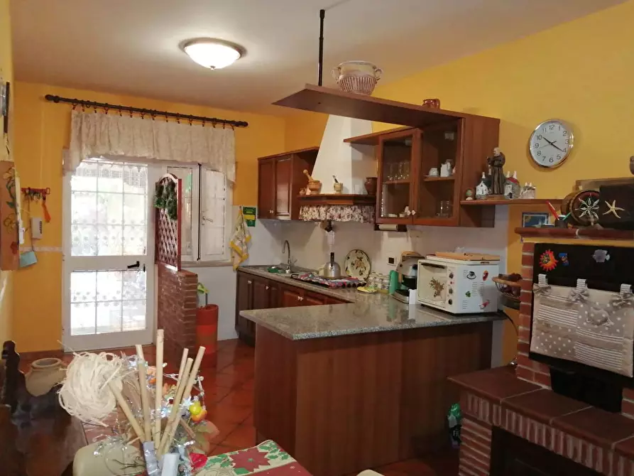 Immagine 32 di Villetta a schiera in vendita  in Via Enrico Berlinguer, 121 a Sezze