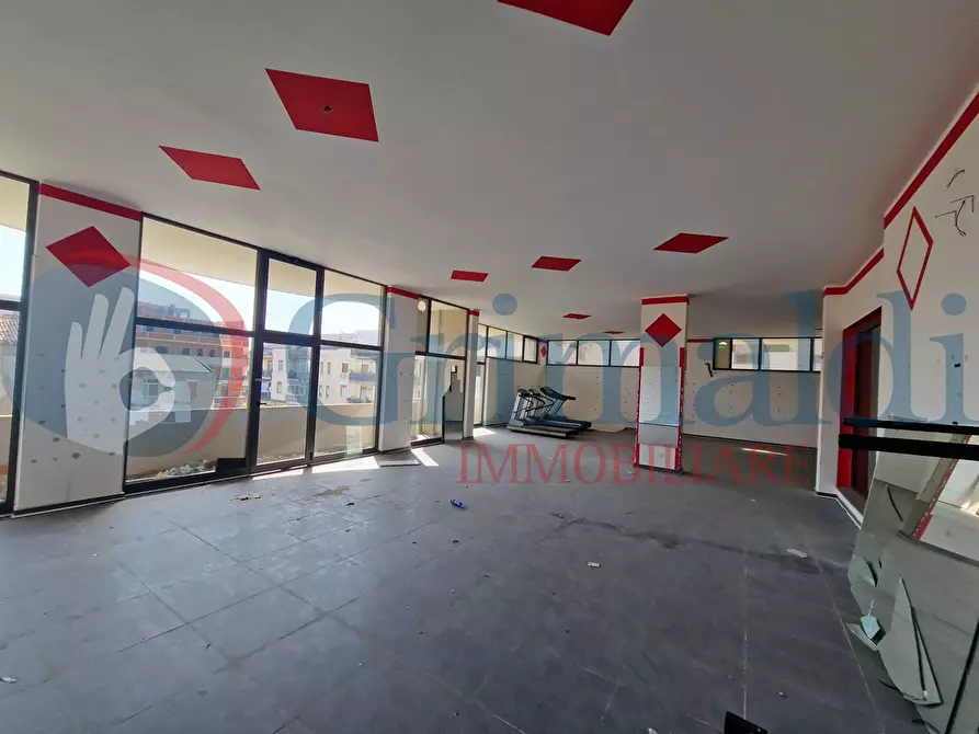 Immagine 10 di Negozio in vendita  in Via Adolfo Celi, 185 a Messina