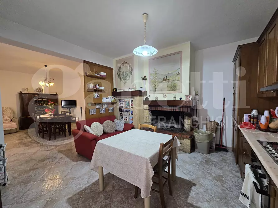 Immagine 5 di Casa bifamiliare in vendita  in Via contrada casarino, 9 a Notaresco