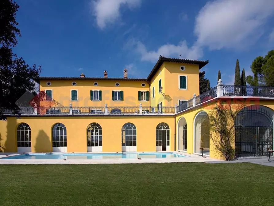 Immagine 1 di Villa in vendita  in Strada Fontana la TrinitÃ , 0 a Perugia