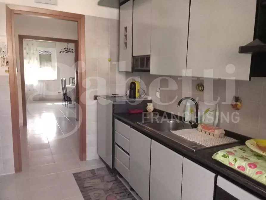 Immagine 11 di Appartamento in vendita  in Piazza G.B.TEDESCO, 8 a Taranto