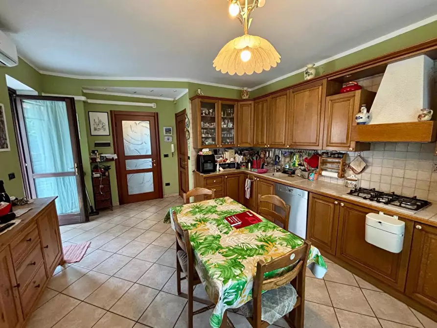 Immagine 9 di Appartamento in vendita  in Via Domenico Berti a Orbassano