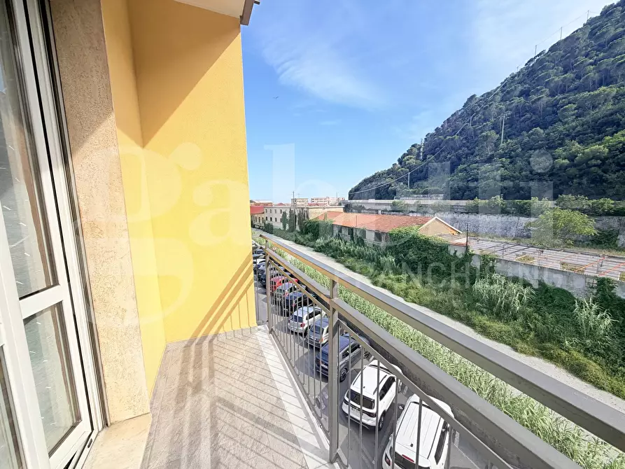 Immagine 16 di Appartamento in vendita  in Via Dante Alighieri, 1 a Finale Ligure