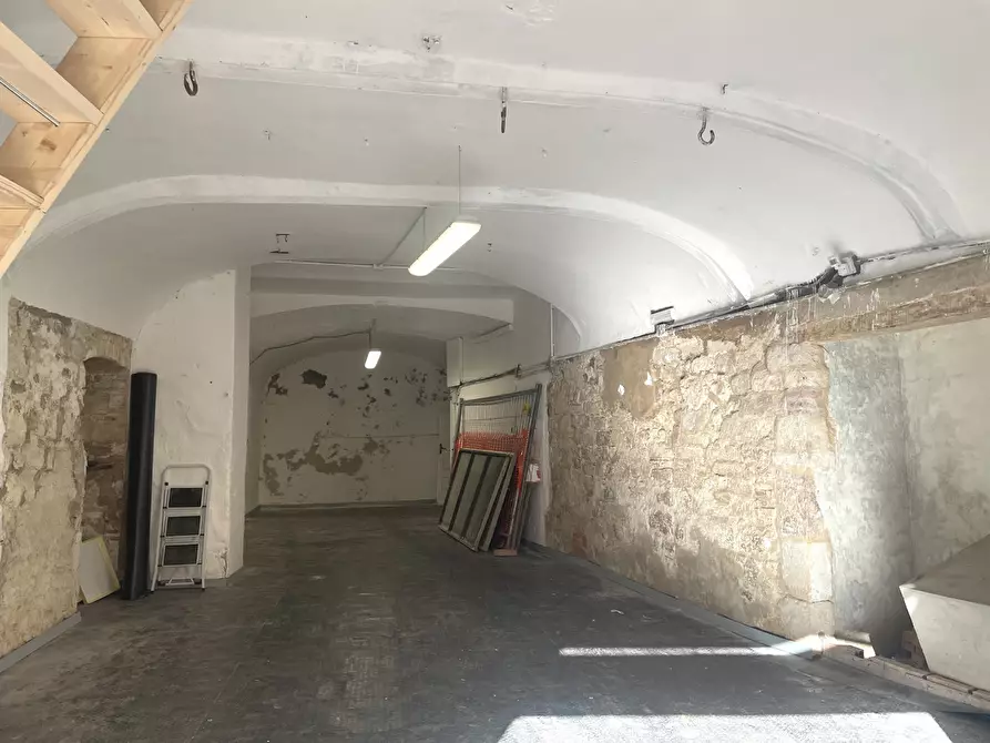 Immagine 2 di Box auto in affitto  in Via dei Priori, 1 a Perugia