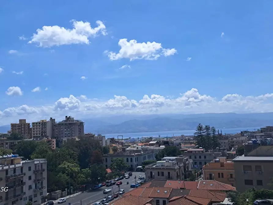 Immagine 30 di Appartamento in vendita  in Via Scite, 8 a Messina