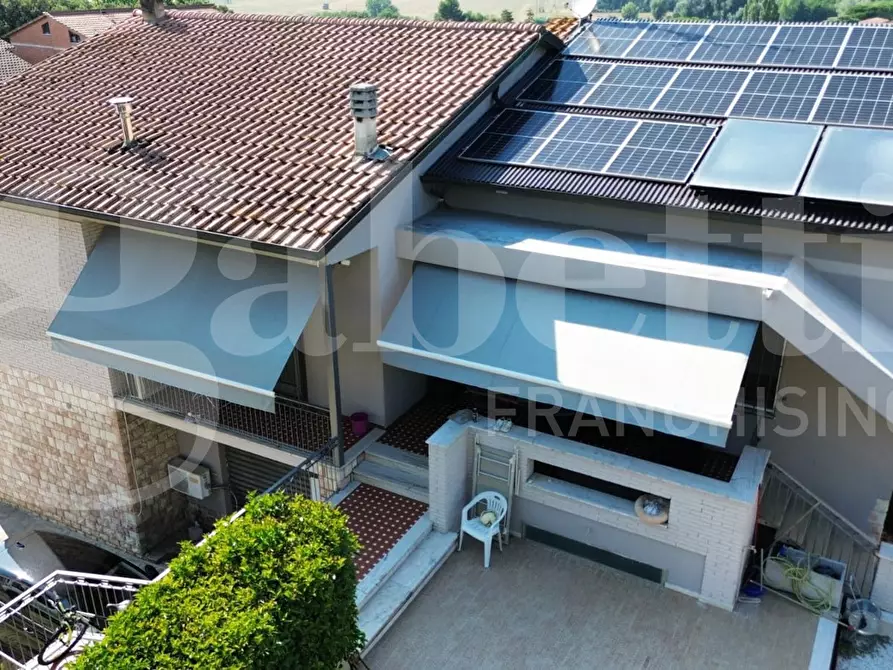 Immagine 43 di Casa bifamiliare in vendita  in Via MARIO ANGELONI, 1 a Torgiano