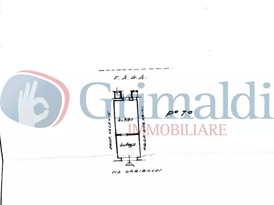 Immagine 2 di Magazzino in vendita  in Via Garibaldi a Livorno