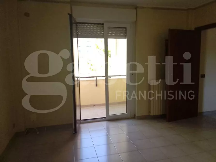 Immagine 11 di Appartamento in vendita  in Piazza G.B.TEDESCO, 6 a Taranto