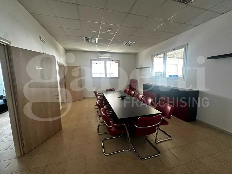 Immagine 8 di Capannone industriale in vendita  in Via Dei Calafati a Molfetta