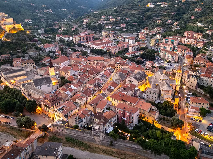 Immagine 22 di Appartamento in vendita  in Via Del Cigno a Finale Ligure