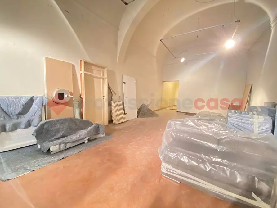 Immagine 5 di Attività commerciale in affitto  in Via BORGO OGNISSANTI a Firenze