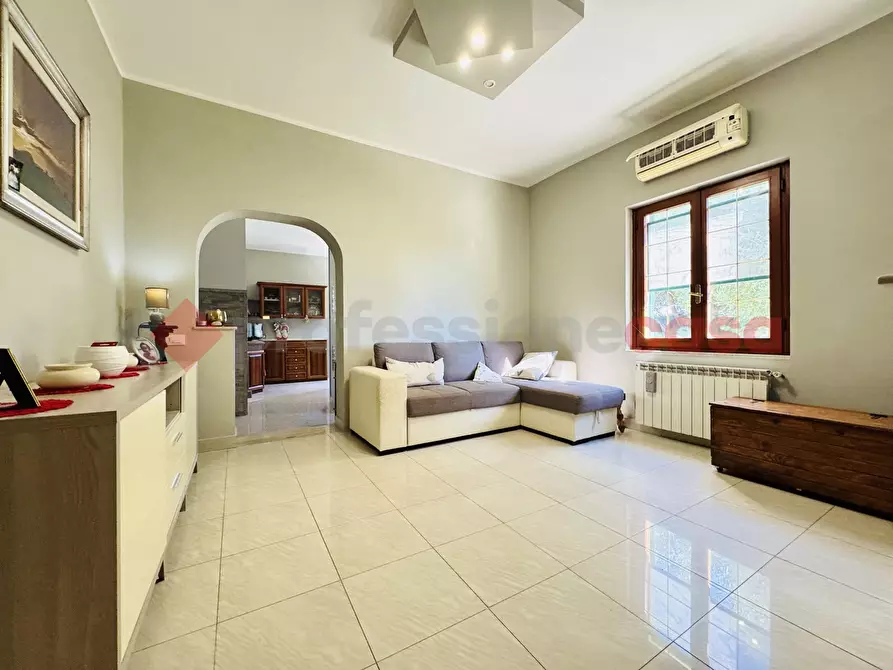 Immagine 2 di Casa bifamiliare in vendita  in Via PUNTA DEL MARE, 1 a Terracina