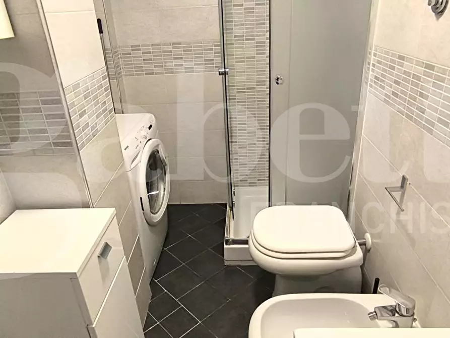 Immagine 14 di Appartamento in vendita  in Via Sant' Attanasio a Napoli