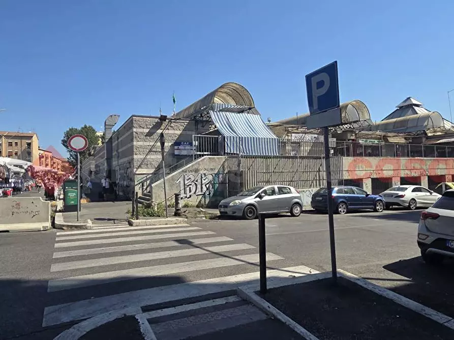 Immagine 12 di Box auto in vendita  in Via Cherso, 26 a Roma