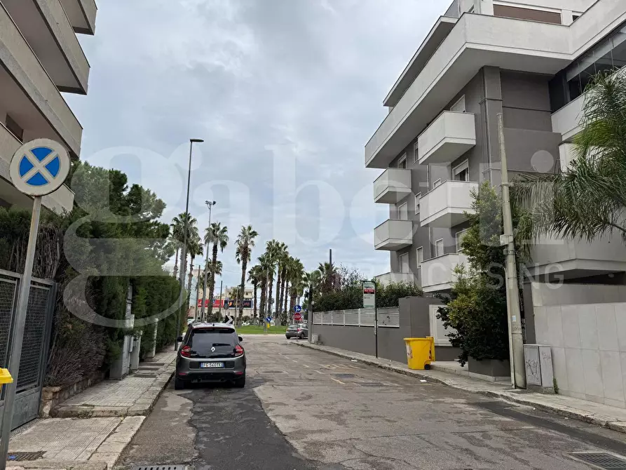 Immagine 6 di Box auto in vendita  in Via Parini, 65 a Lecce