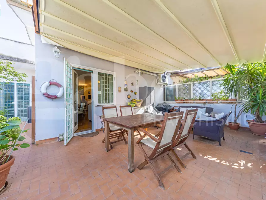 Immagine 3 di Attico in vendita  in Via Pietro Maffi, 144 a Roma