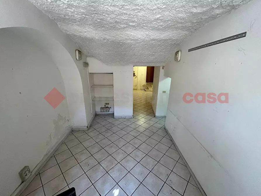 Immagine 5 di Negozio in vendita  in Piazza Guglielmo Marconi a Zagarolo