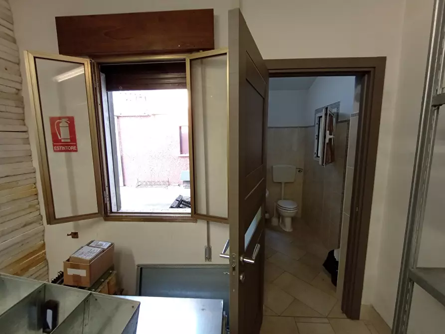 Immagine 12 di Laboratorio in vendita  in Via SAN PIETRO  Via 5 Martiri, 60 a Cavarzere
