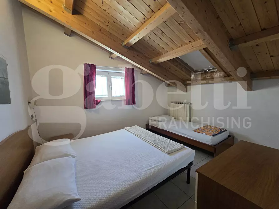 Immagine 10 di Appartamento in vendita  in Via Edmondo de Amicis, 14-16 a Tortoreto
