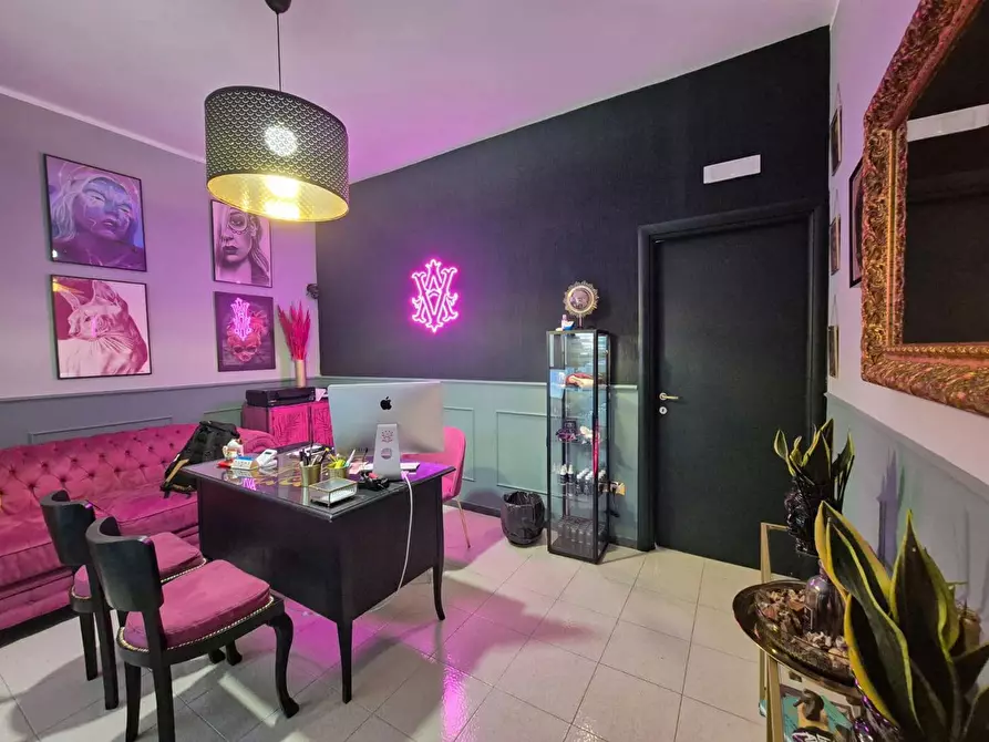 Immagine 24 di Negozio in vendita  in Via Vesuvio, 195 a Trecase