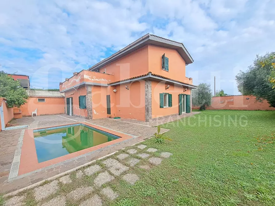 Immagine 1 di Villa in vendita  in Via delle ginestre, 4 a Aprilia