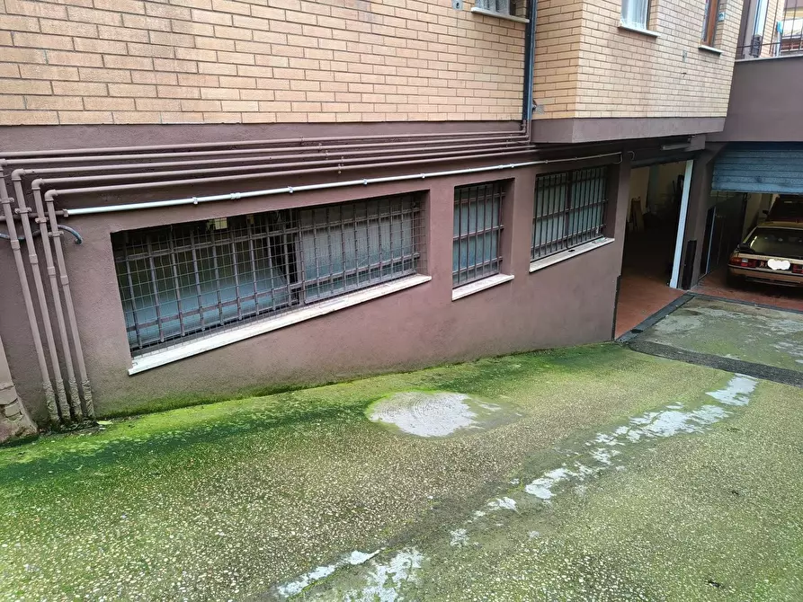 Immagine 22 di Laboratorio in vendita  in Via Silvestro Lega, 40 a Roma