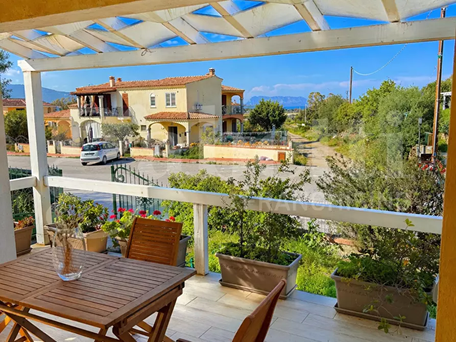 Immagine 37 di Appartamento in vendita  in Via Agamennone, 48 a Budoni