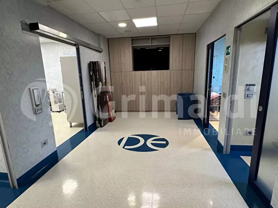 Immagine 45 di Attività commerciale in vendita  in Via Giovanni Pezzotti, 10 a Milano