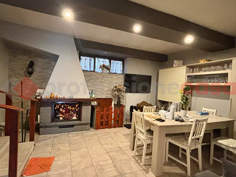 Immagine 10 di Appartamento in vendita  in Via Grumo Appula, 9 a Roma