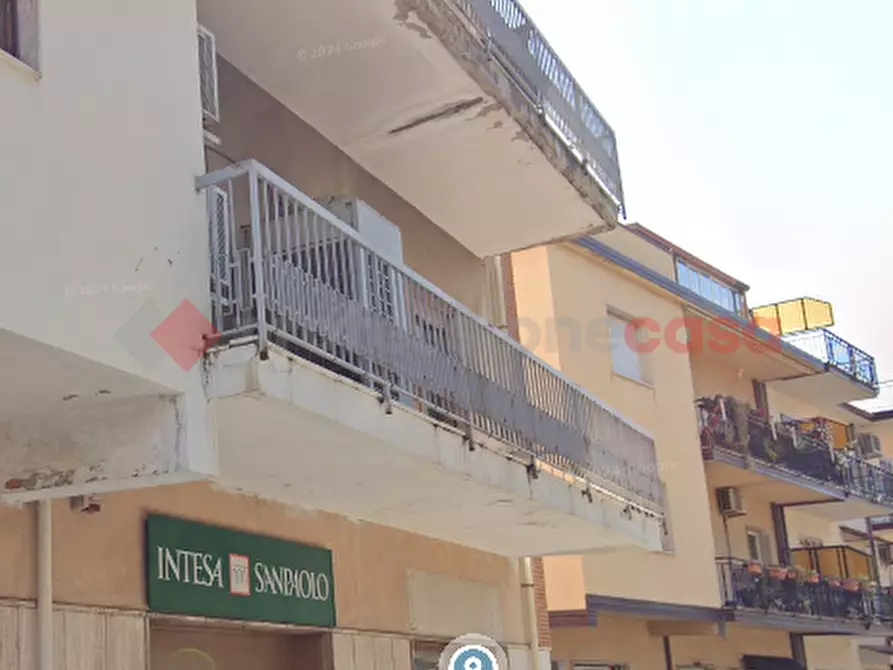 Immagine 1 di Negozio in vendita  in Via Vittoria, 52 a Bianco