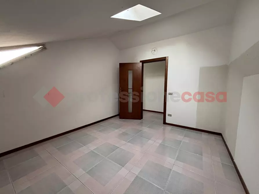 Immagine 15 di Ufficio in affitto  in Corso appio, 26 a Capua