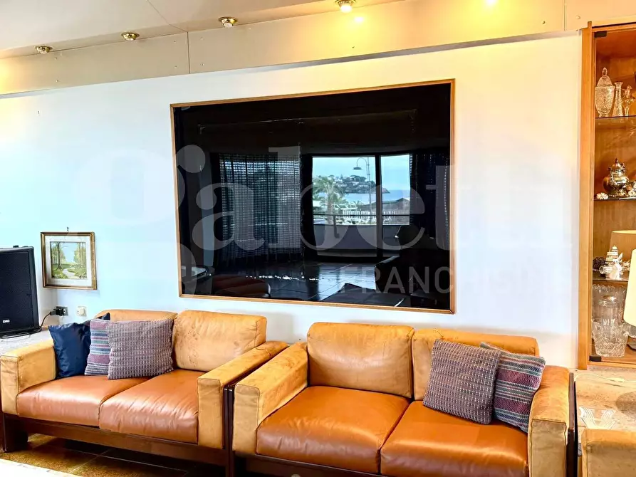 Immagine 13 di Villa in affitto  in Via Marina di Serapo, s.n.c a Gaeta