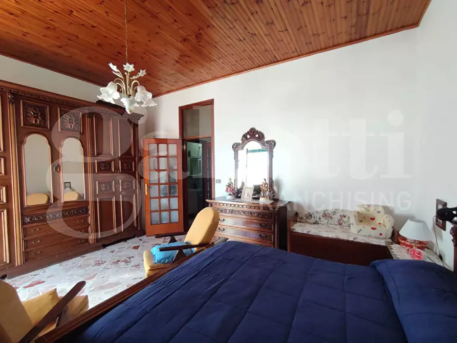 Immagine 33 di Appartamento in vendita  in Corso Umberto I, 178 a Torre Annunziata