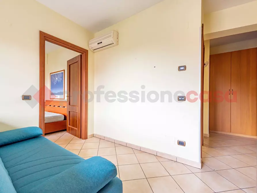 Immagine 5 di Appartamento in vendita  in Via delle Passiflore, 19 a Roma