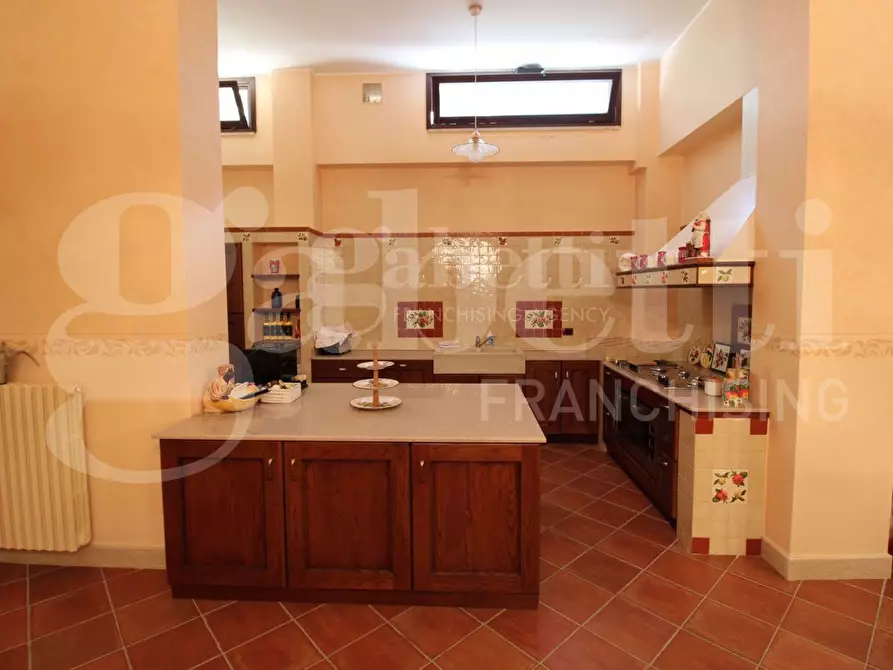 Immagine 18 di Villa in vendita  in Via Martiri di Palermo a Trani